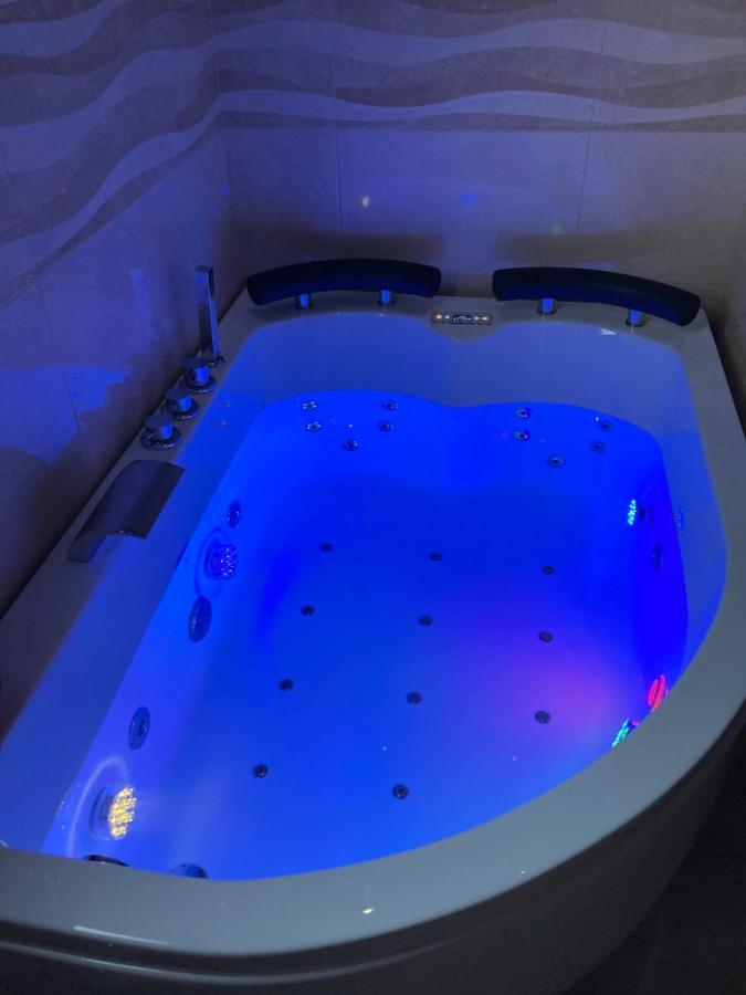 B&B La Reggia Di Rihanna Spa Caserta Exterior foto